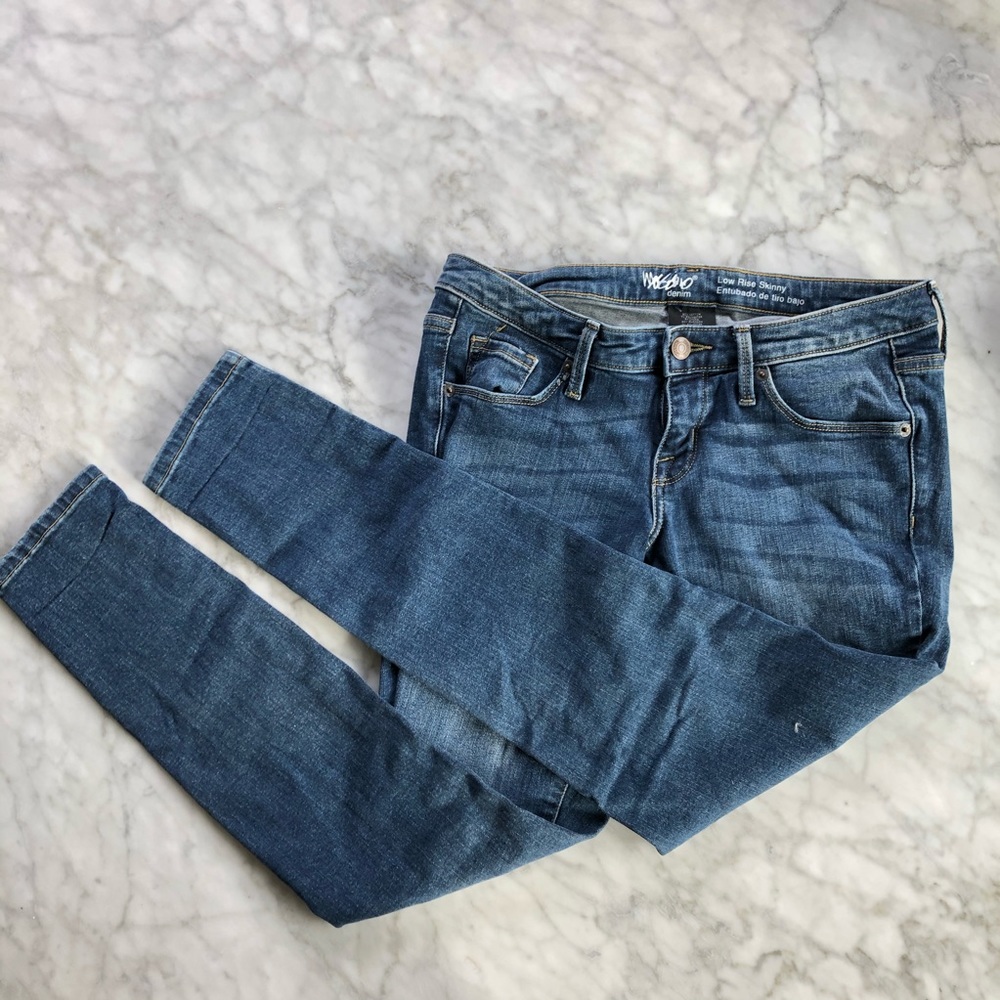 Mossimo Low rise skinny jeans short